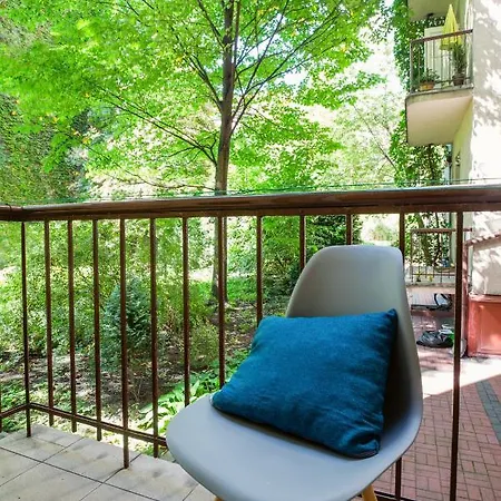 Kings Neighbor. 600 Meters From Castle Apartment