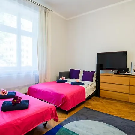 Kings Neighbor. 600 Meters From Castle Апартаменты